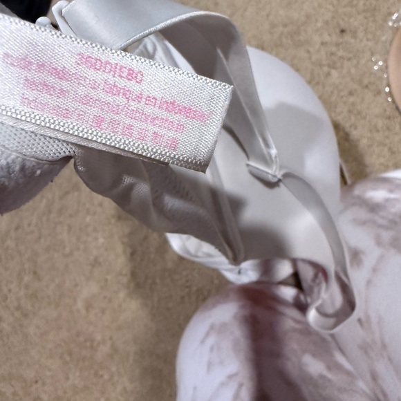 New/Used 11 Bra Bundle only $25 - Mostly DD/E/F Cups (Sizes 34-38) intimates - Picture 10 of 12